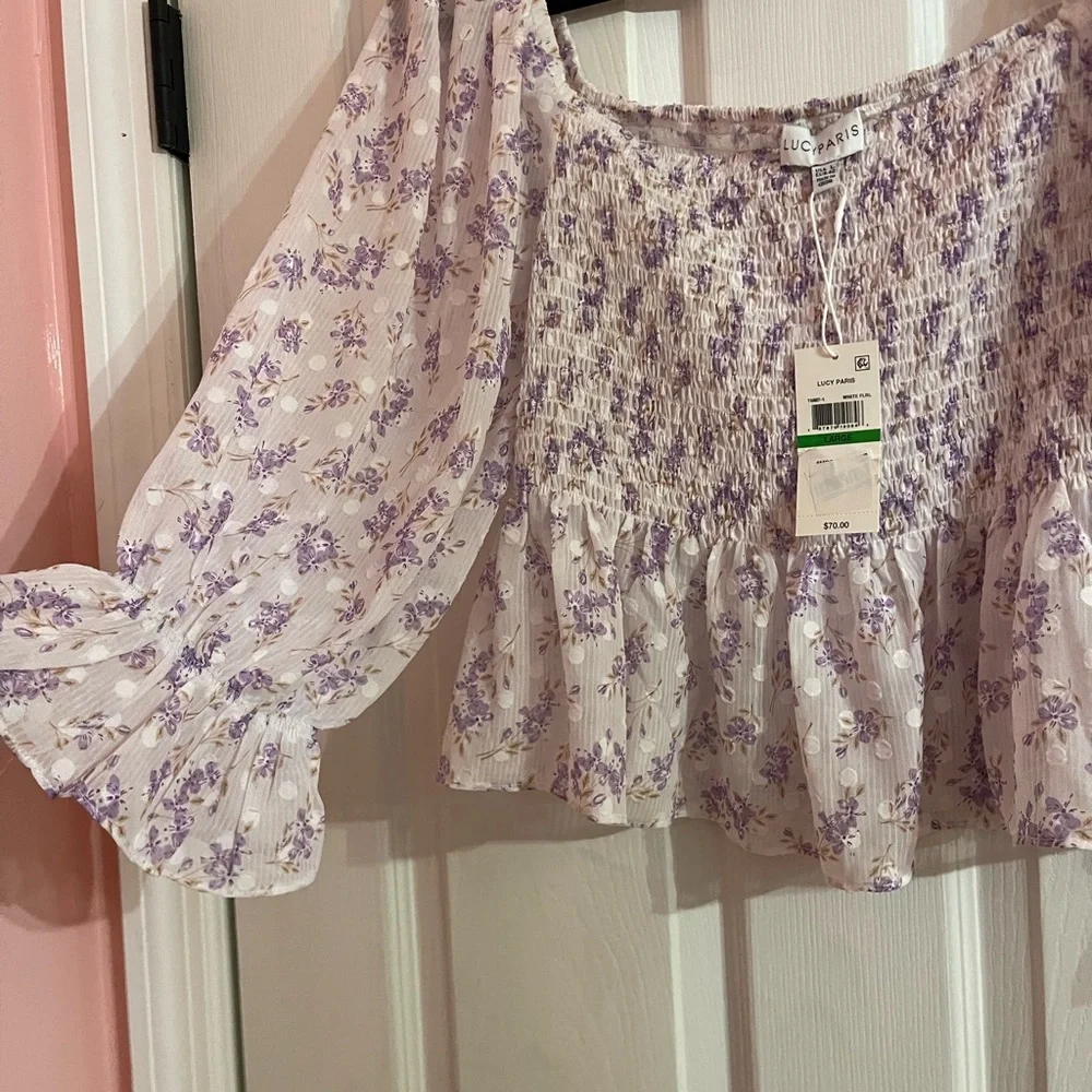 Spring floral top - Picture 2 of 3